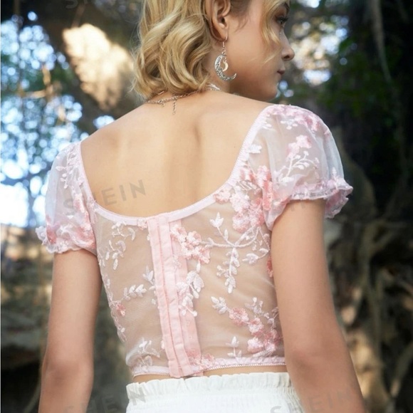 S Corset-Type Floral Embroidery Pink Top - Picture 2 of 4